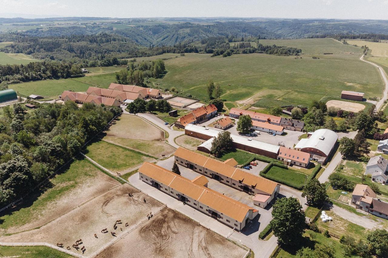 Farma Klokocov Villa Vitkov Bagian luar foto